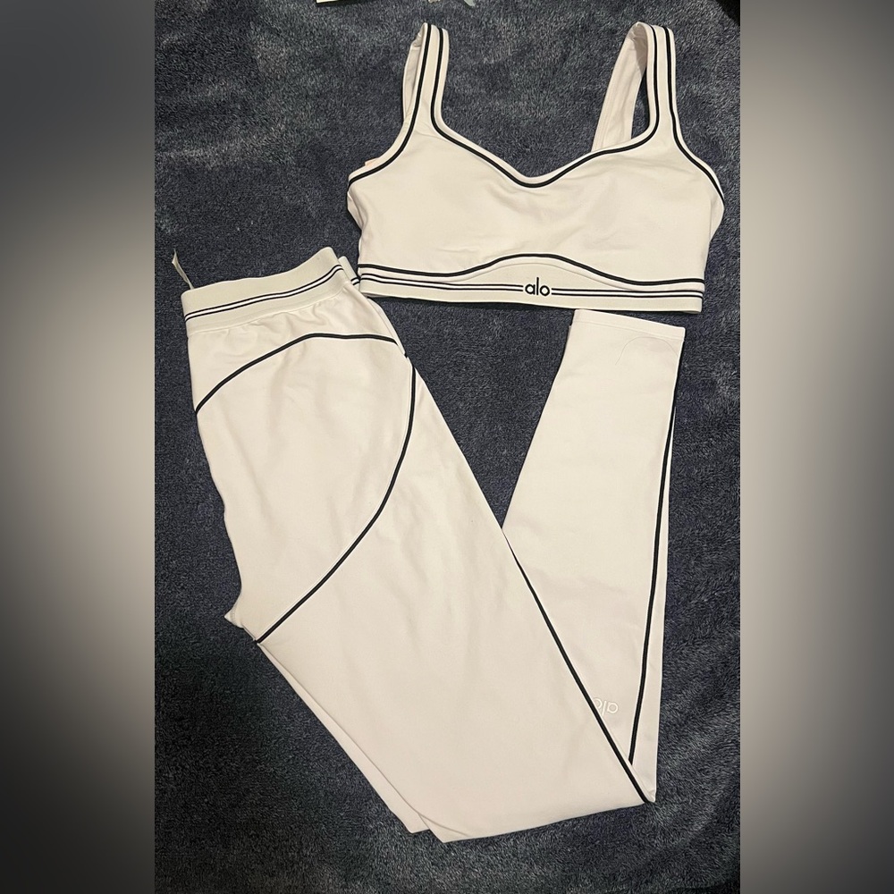 ALO Set - heartthrob set. White and Black.